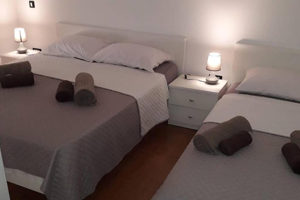 Apartman Franko - Uz Parking Pola Esterno foto