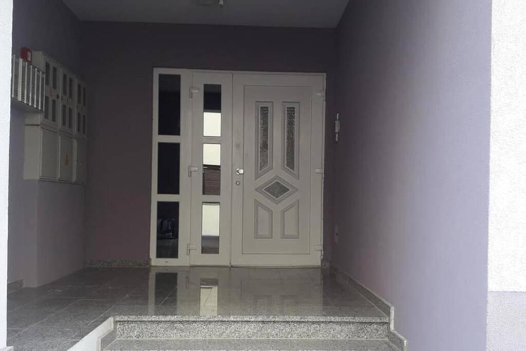 Apartman Franko - Uz Parking Pola Esterno foto